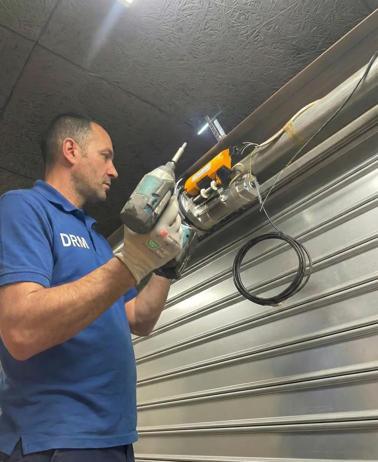 Motorisation de rideau métallique au Blanc-Mesnil